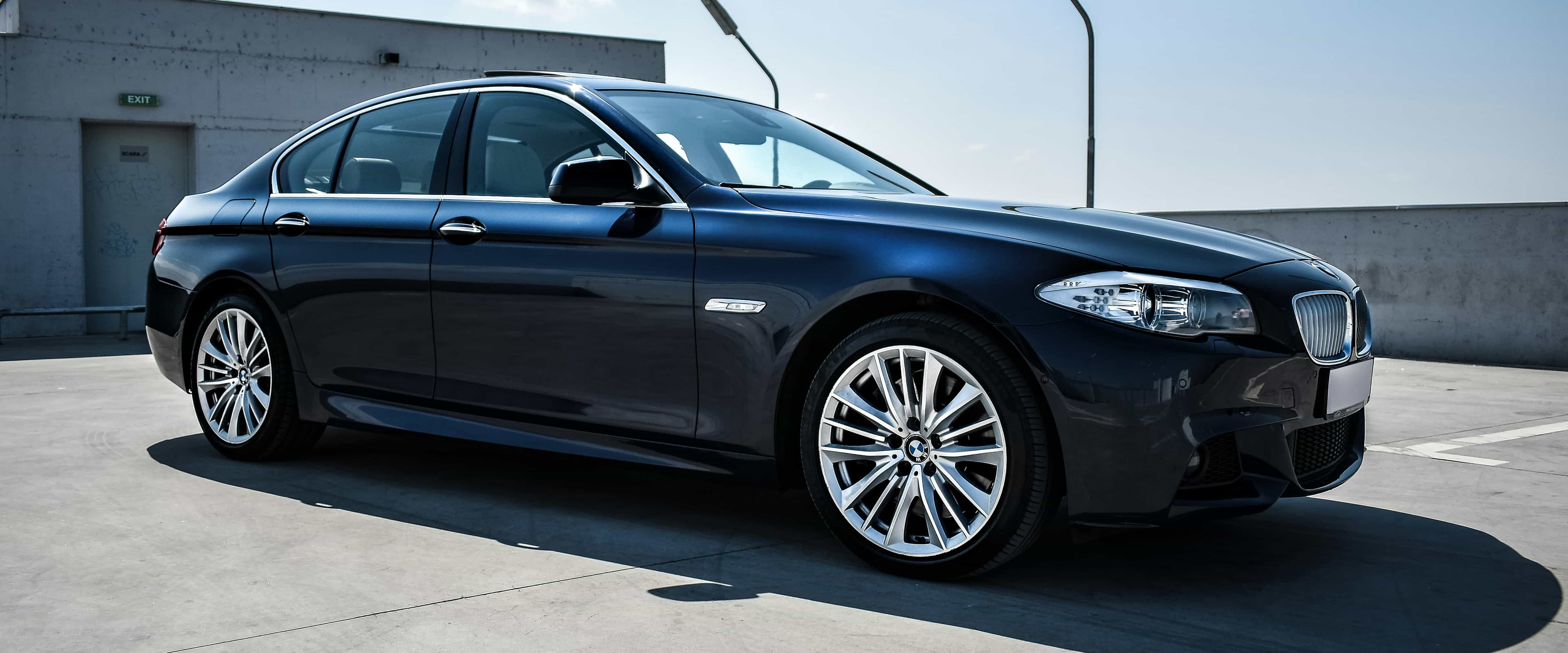 بنر فروشگاه نمایشگاه اتومبیل پوریا اسلامی