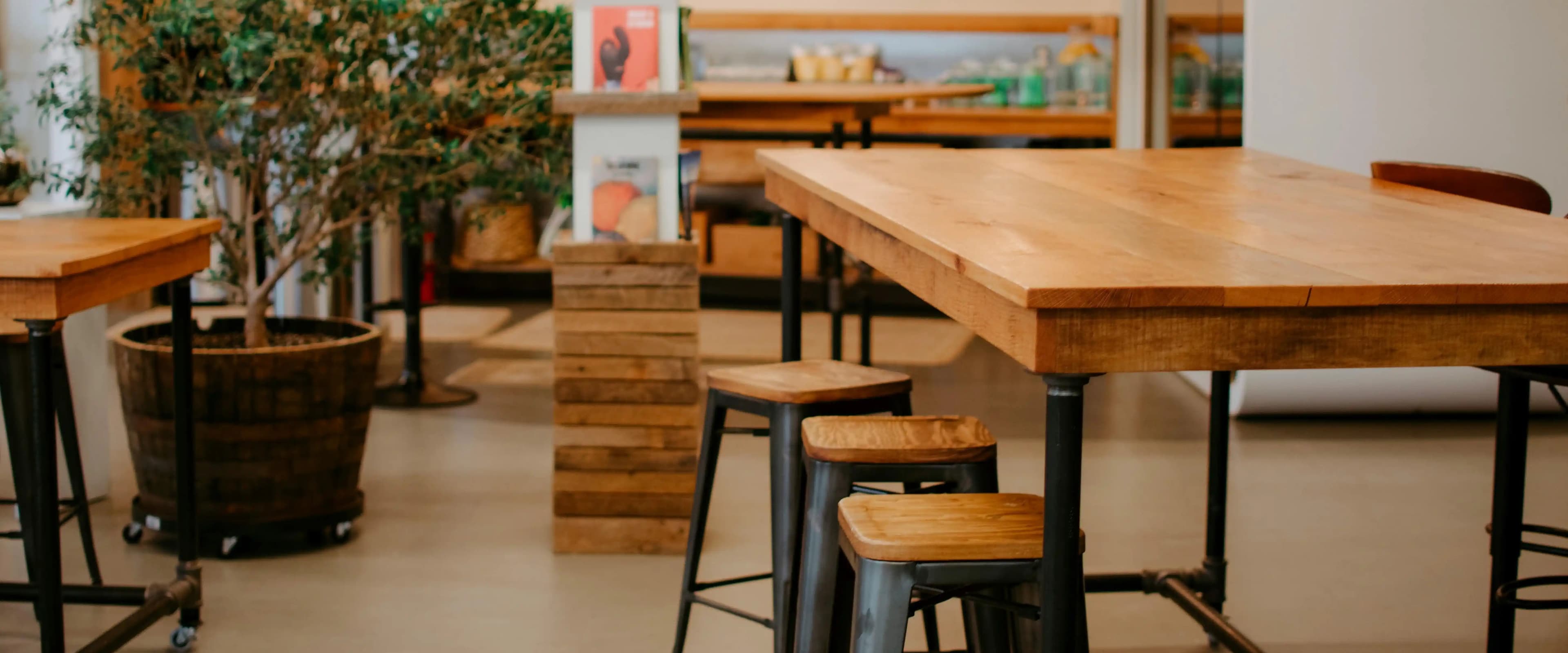 بنر فروشگاه فروشگاه مبلمان دیار