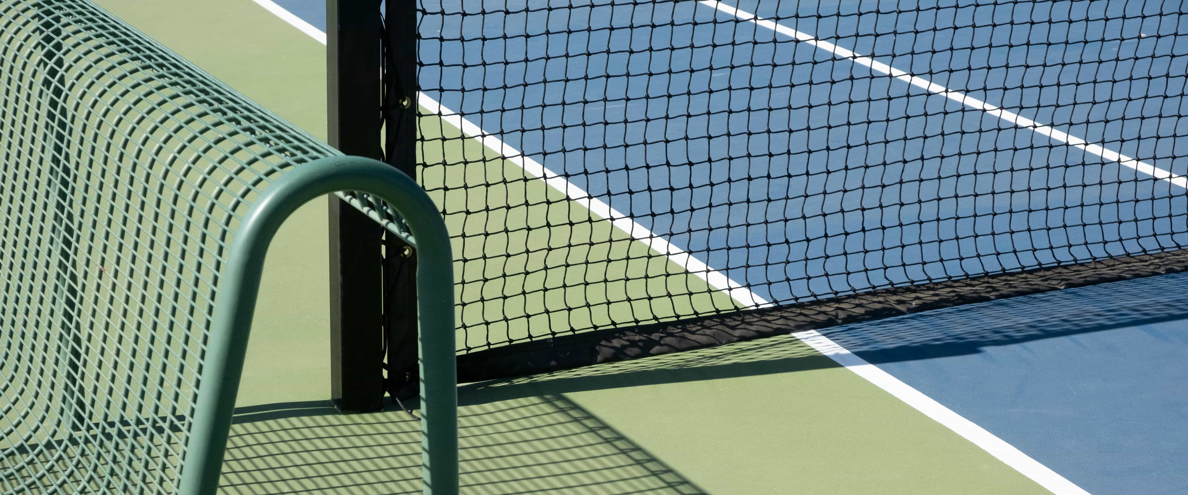 بنر فروشگاه لوازم شکاری ذوالفقار