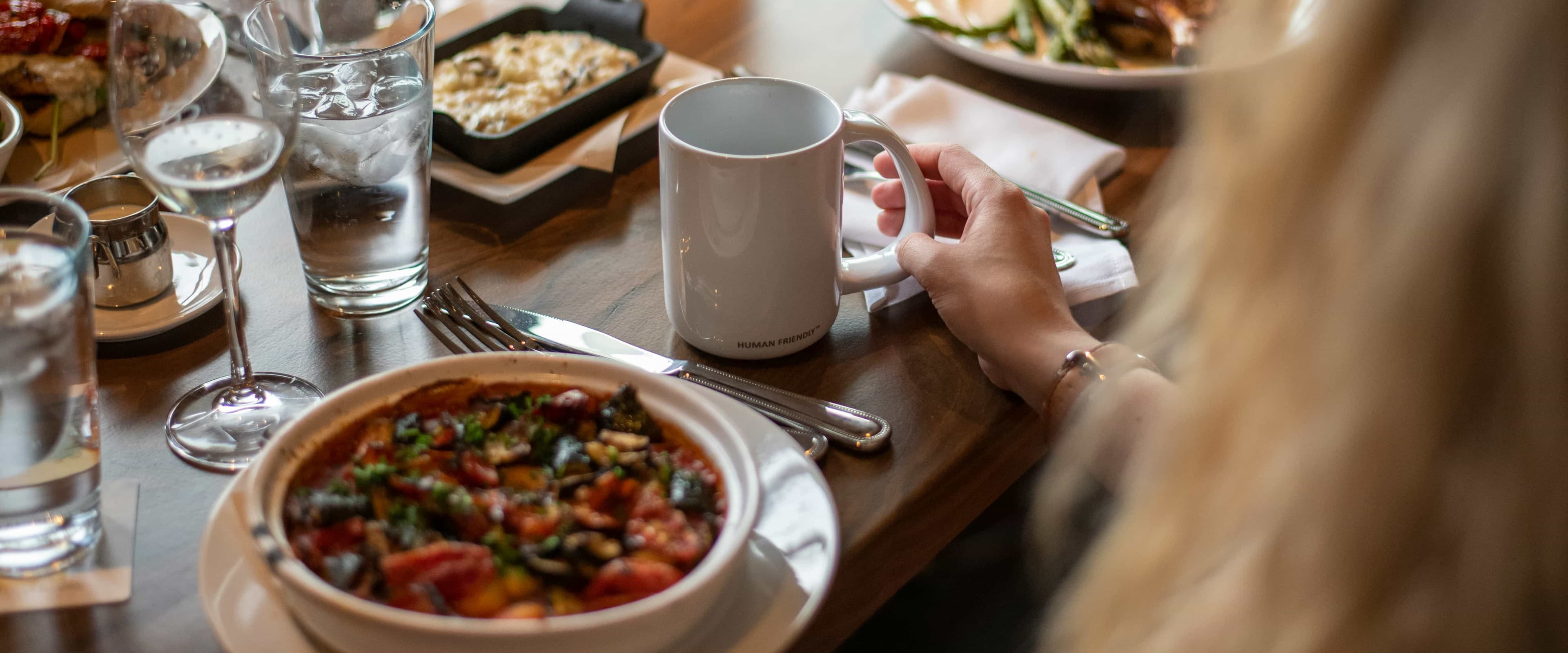 بنر فروشگاه رستوران فست فود دکتر بی