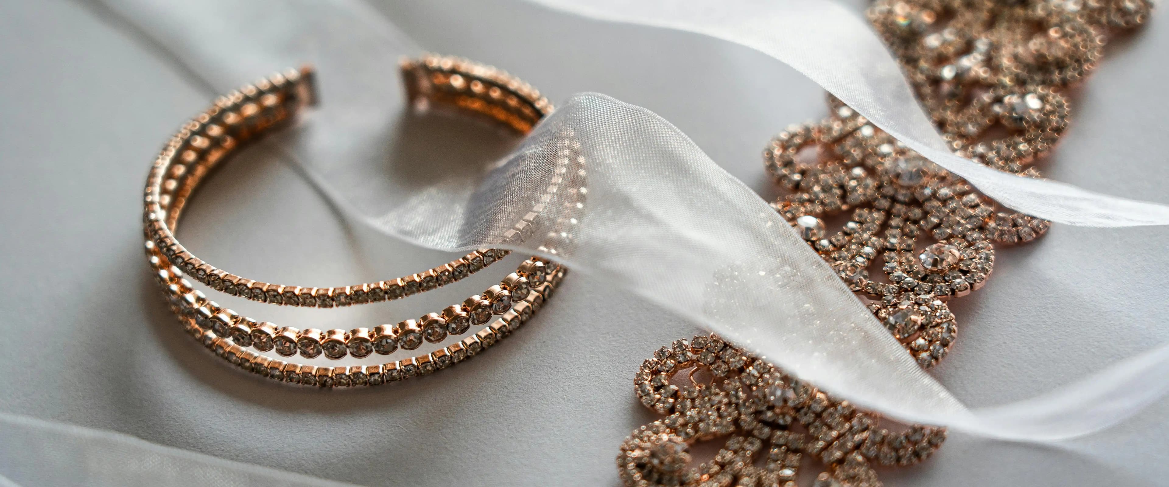 بنر فروشگاه گالری حافظ