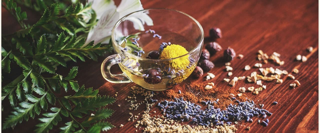 بنر فروشگاه عطاری ادویه دارچین