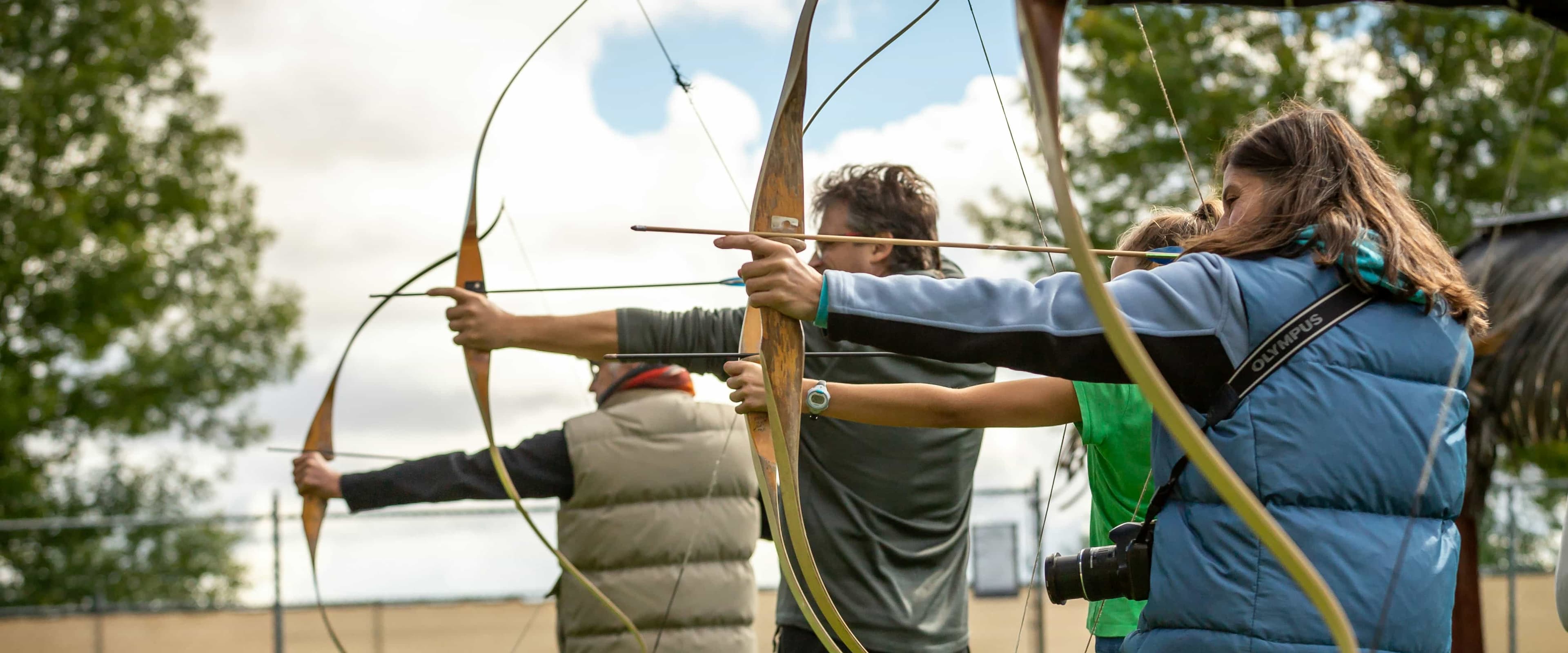 بنر فروشگاه لوازم ورزشی مشعل