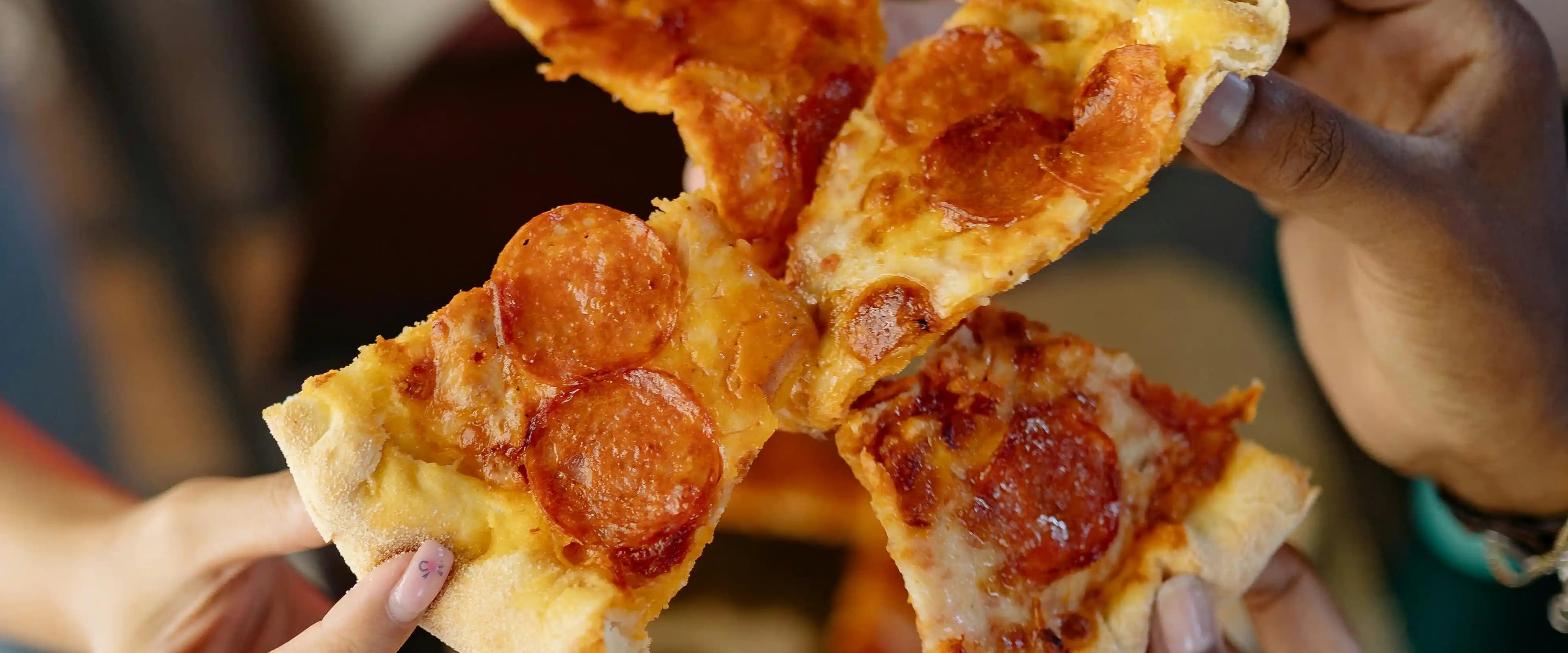 بنر فروشگاه اغذیه وحدت