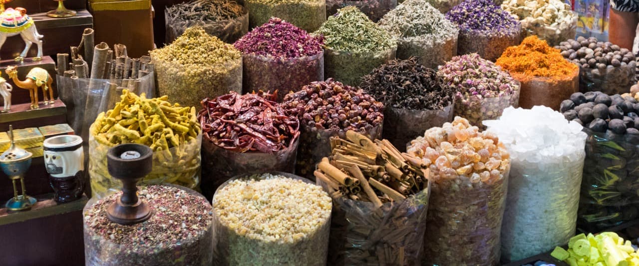 بنر فروشگاه عطاری و خشکبار عمه لیلا