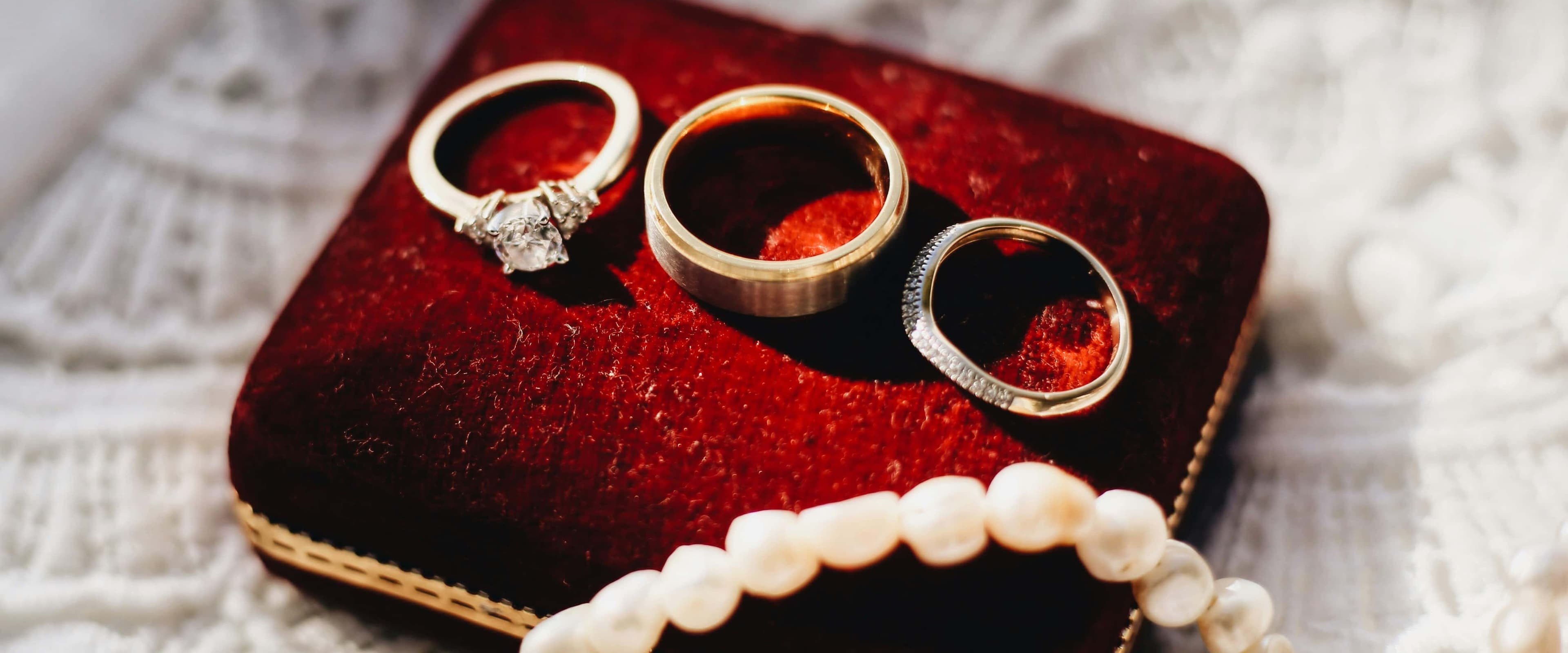 بنر فروشگاه جواهری رونیا