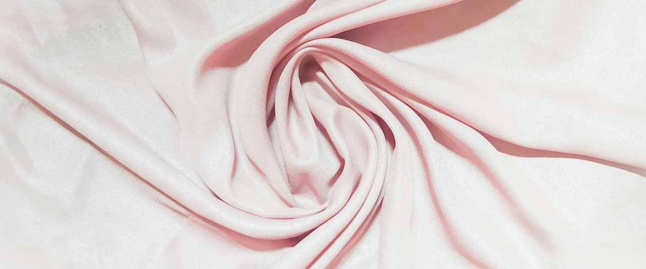 بنر فروشگاه پارچه سرای نقشینه