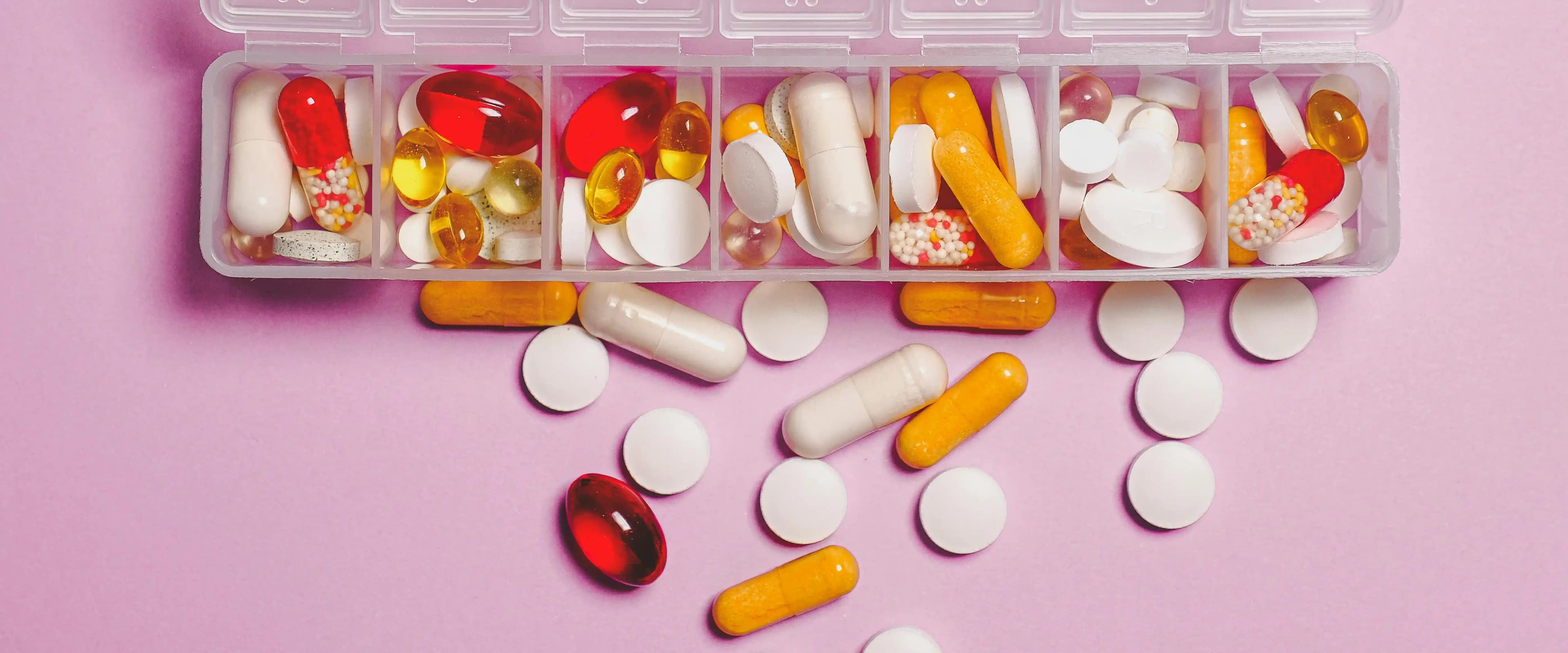 بنر فروشگاه داروخانه بصیریان