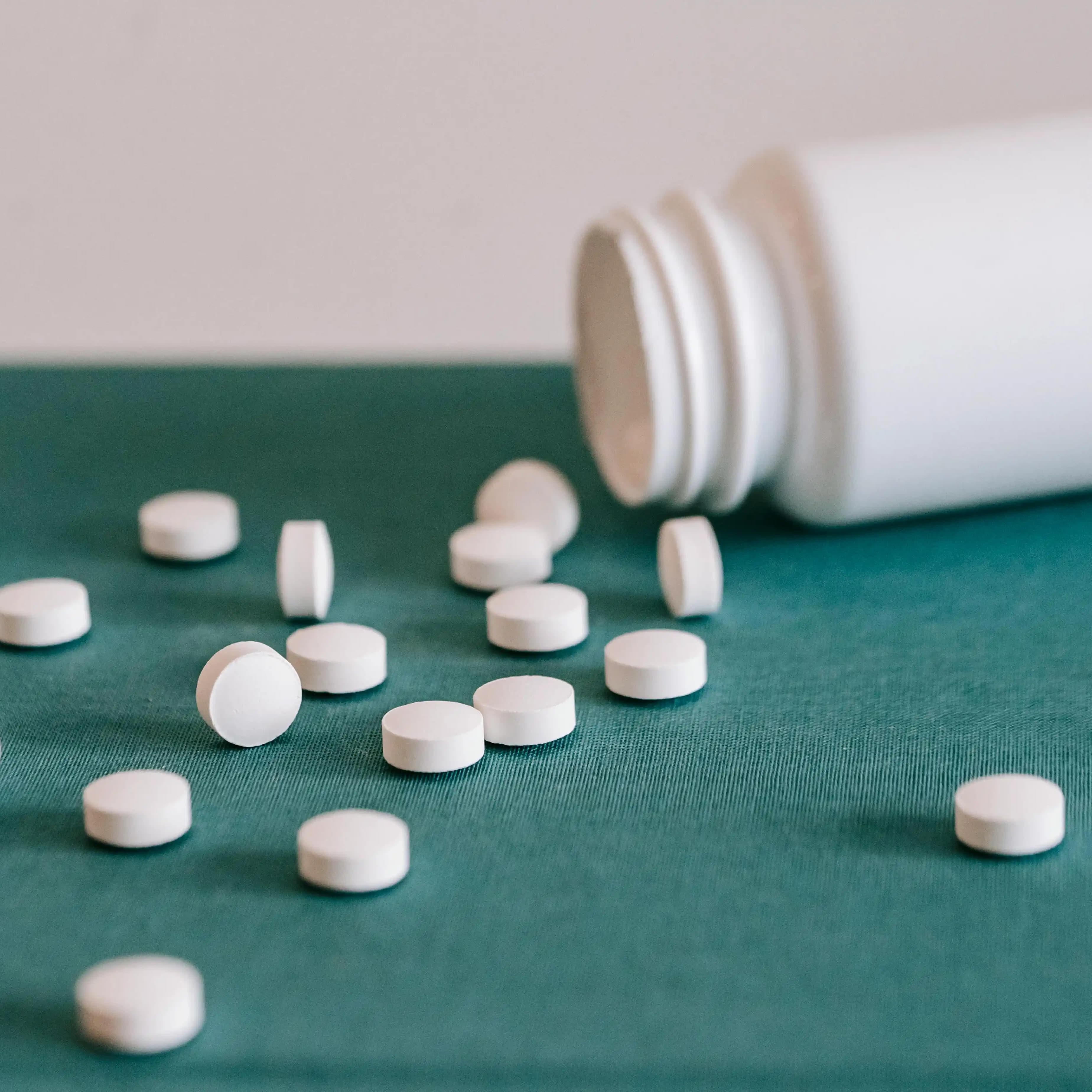 لوگوی فروشگاه داروخانه جمعیت هلال احمر