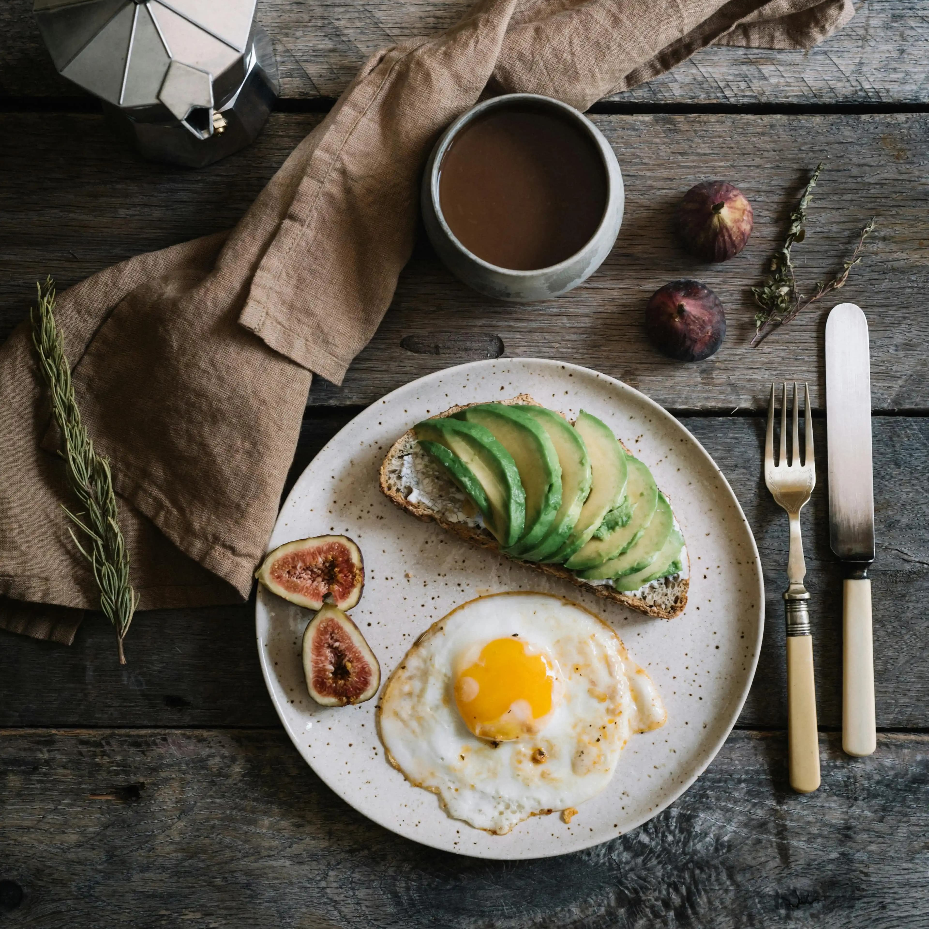 لوگوی فروشگاه رستوران ایتالیایی لیو