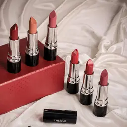 فروشگاه کاشت ناخن تاپ شاین