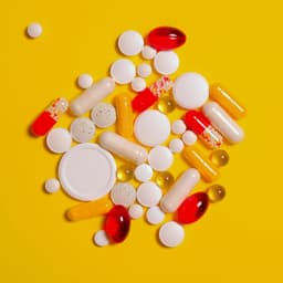 داروخانه شبانه روزی زمردکیا