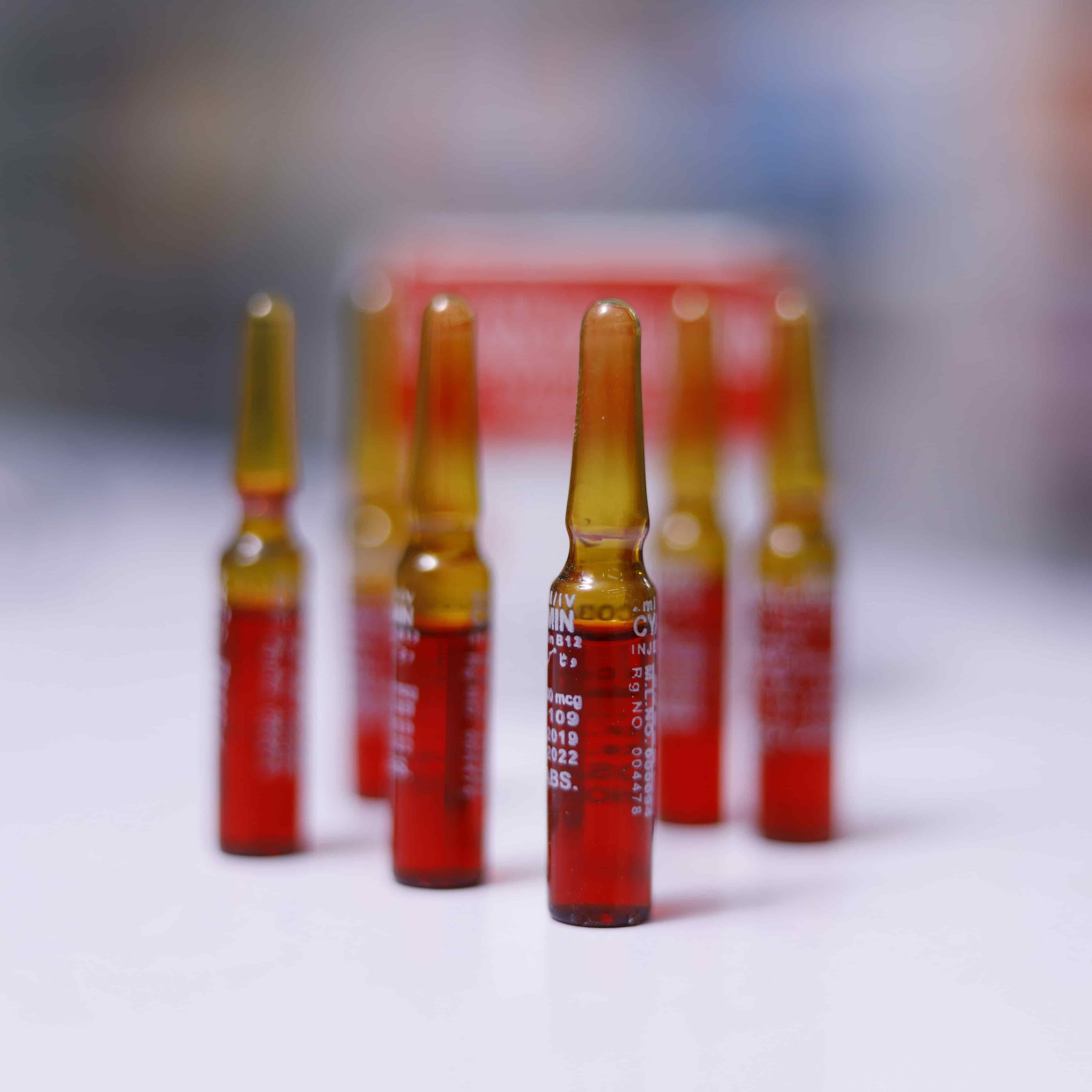 لوگوی فروشگاه داروخانه شبانه روزی دکتر بهاری