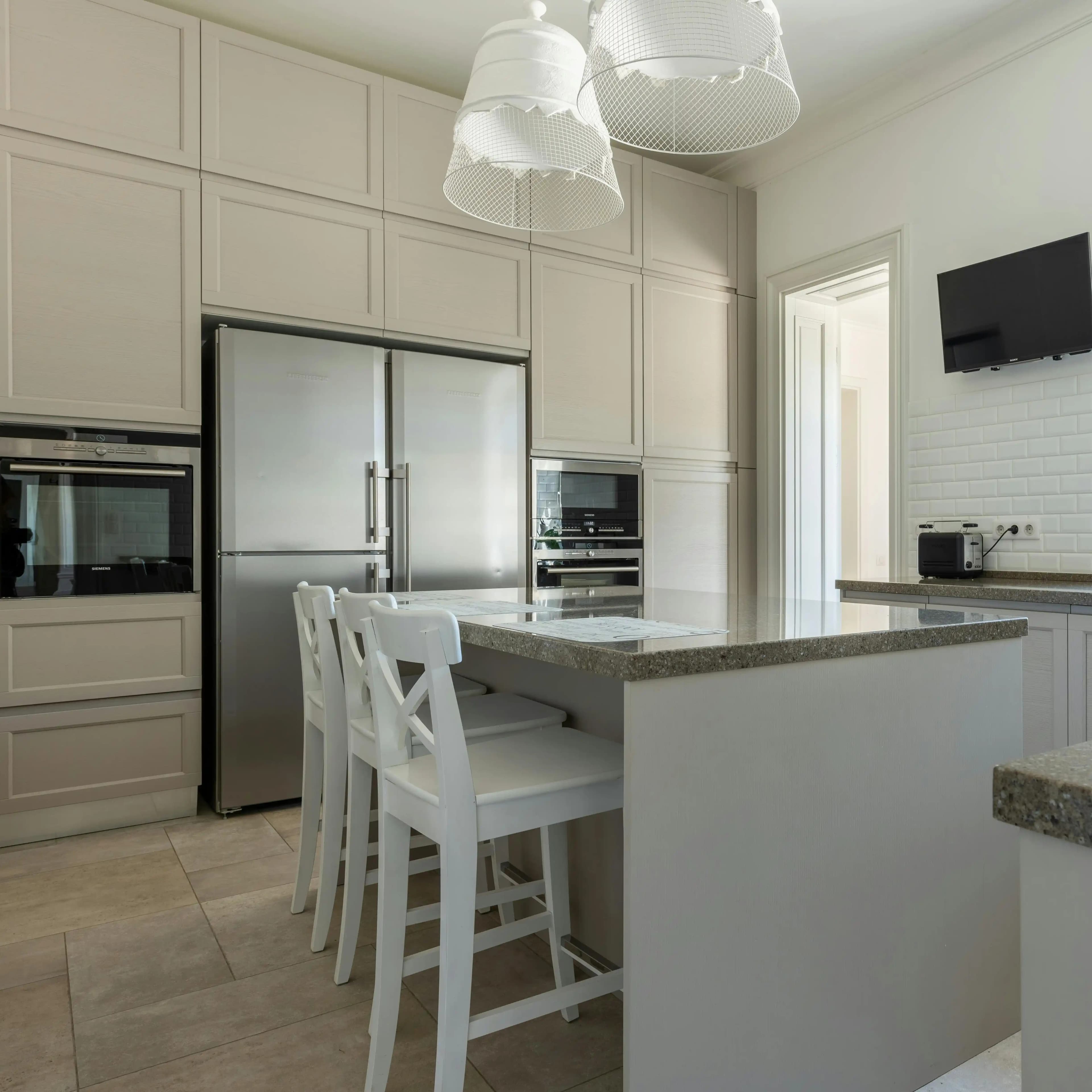 لوگوی فروشگاه لوازم خانگی صادقی