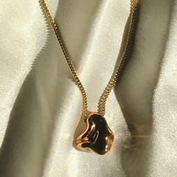 گالری طلا وجواهر گلاره