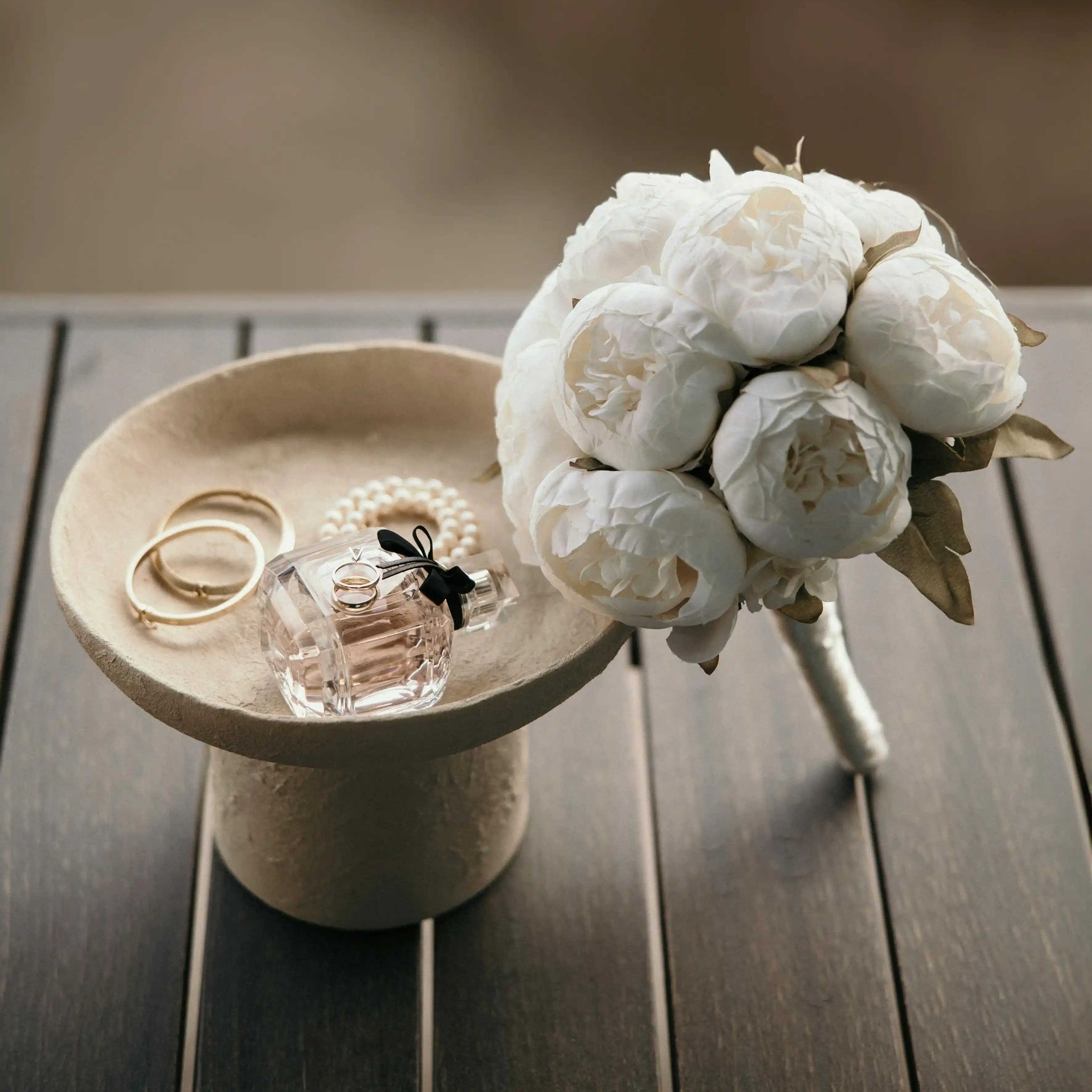 لوگوی فروشگاه ساعت فرید