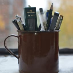 نوشت افزار عالین