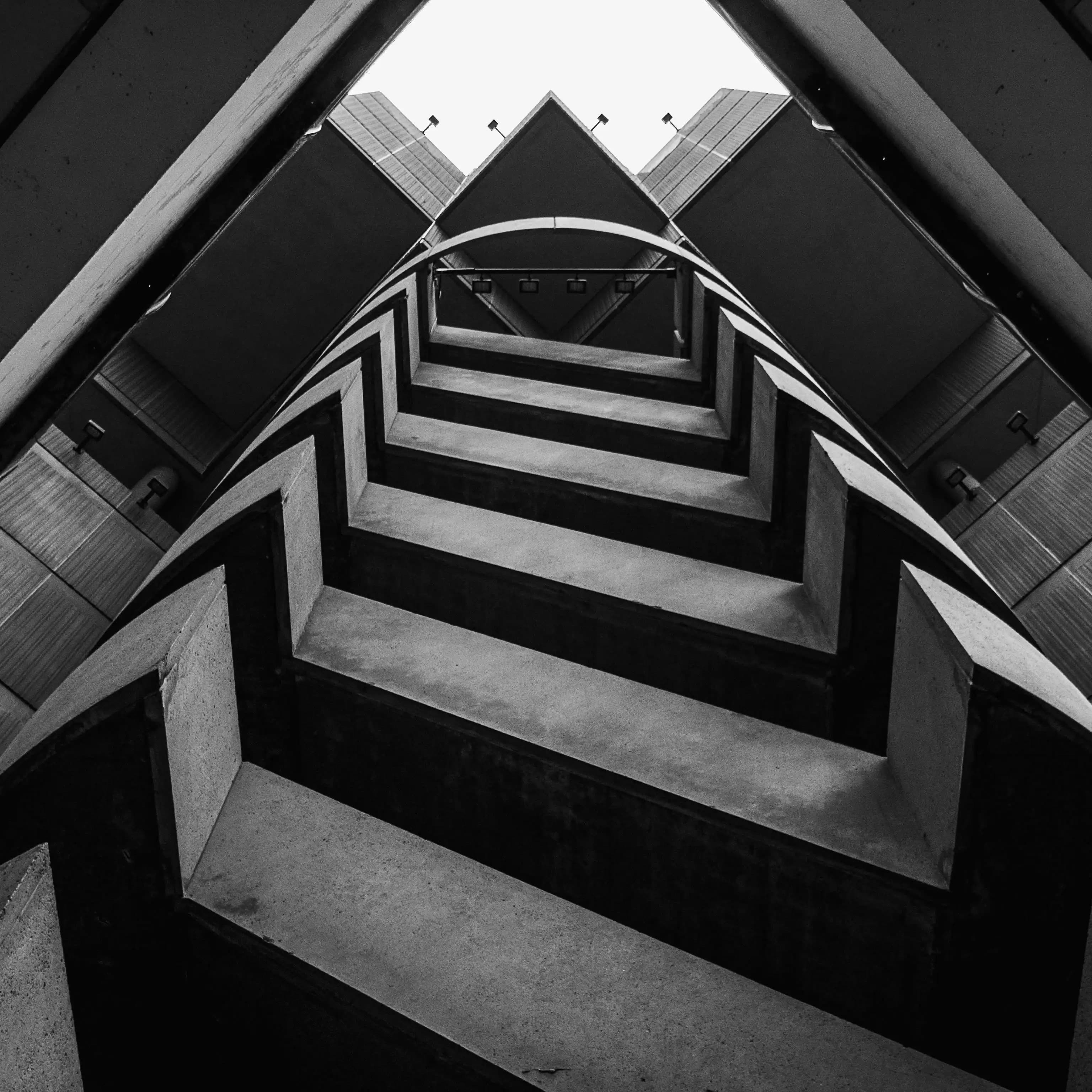 لوگوی فروشگاه دکوراسیون داخلی مشاهیر، کابینت سازی اصفهان