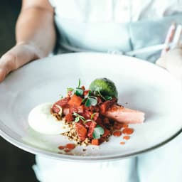 کافه رستوران ارا