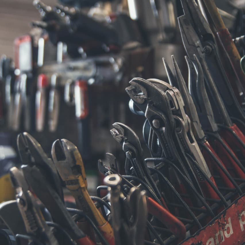 لوگوی فروشگاه رنگ ابزار نگهدار