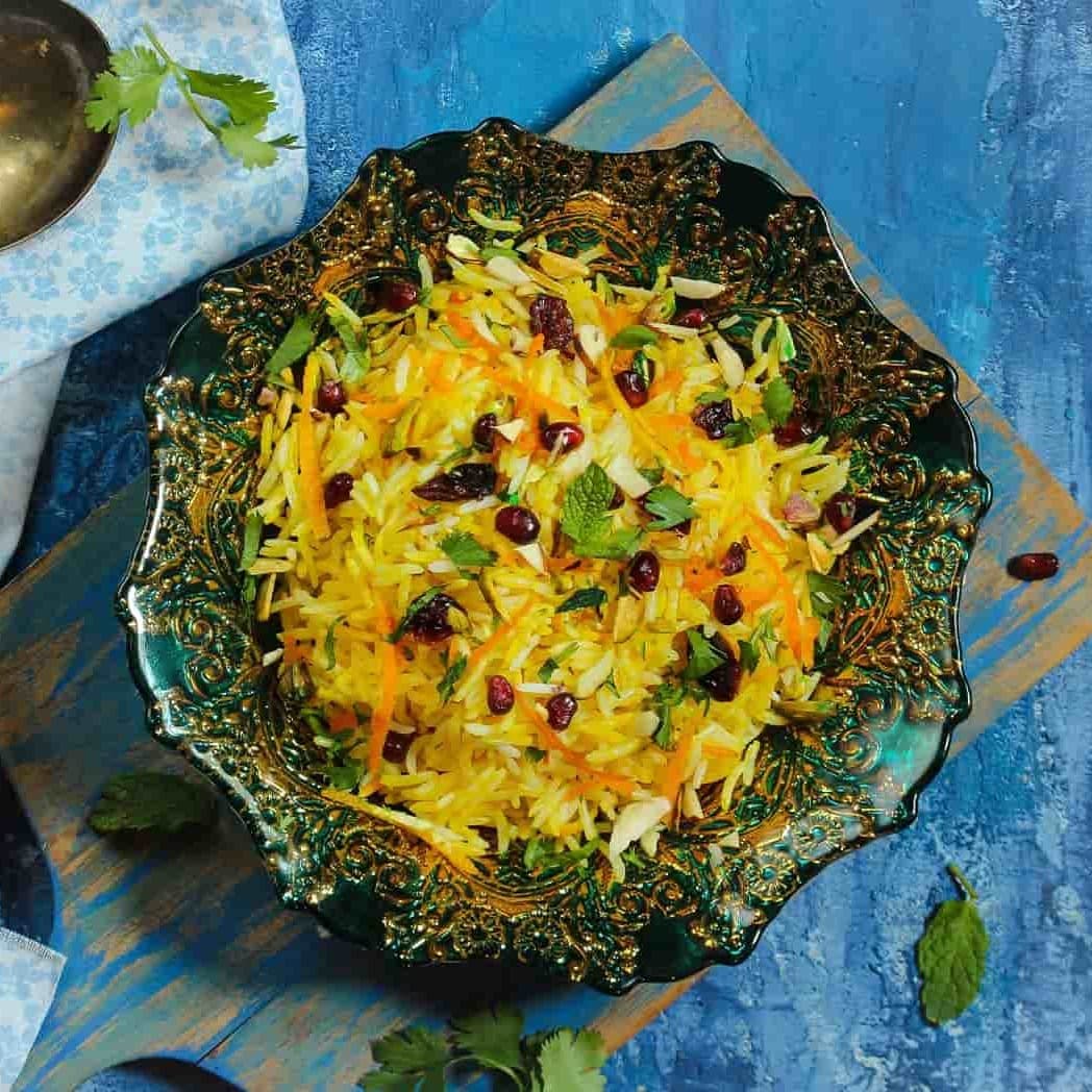 لوگوی فروشگاه بیرون بر زعفرون