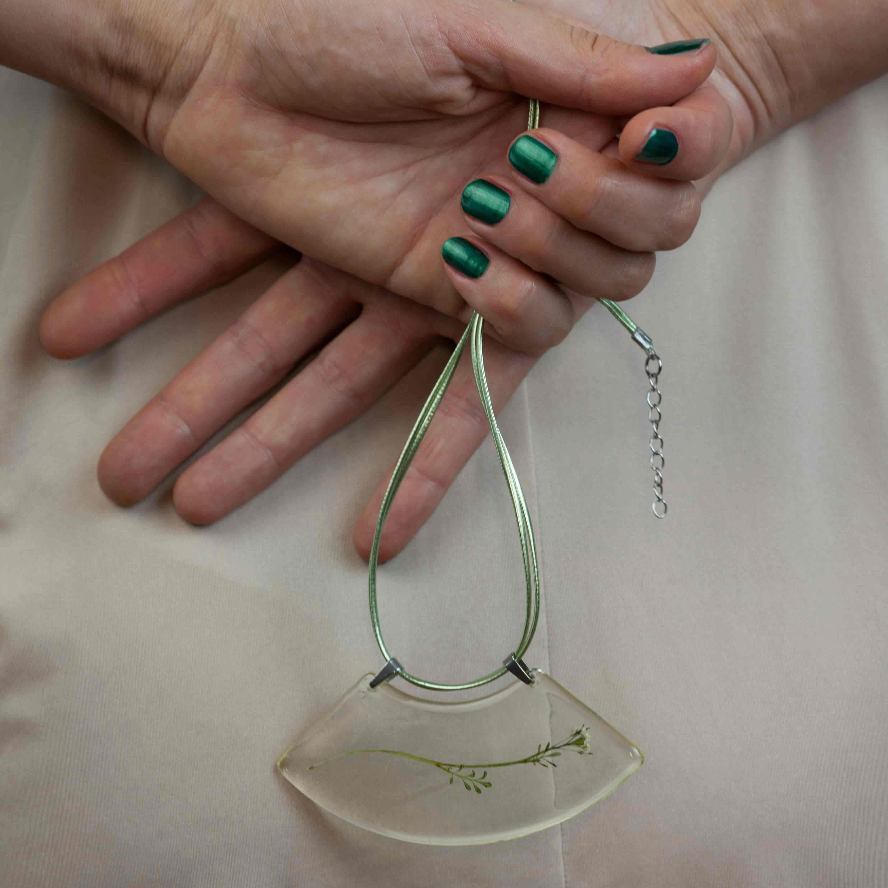 لوگوی فروشگاه درمانگاه شبانه روزی رازی