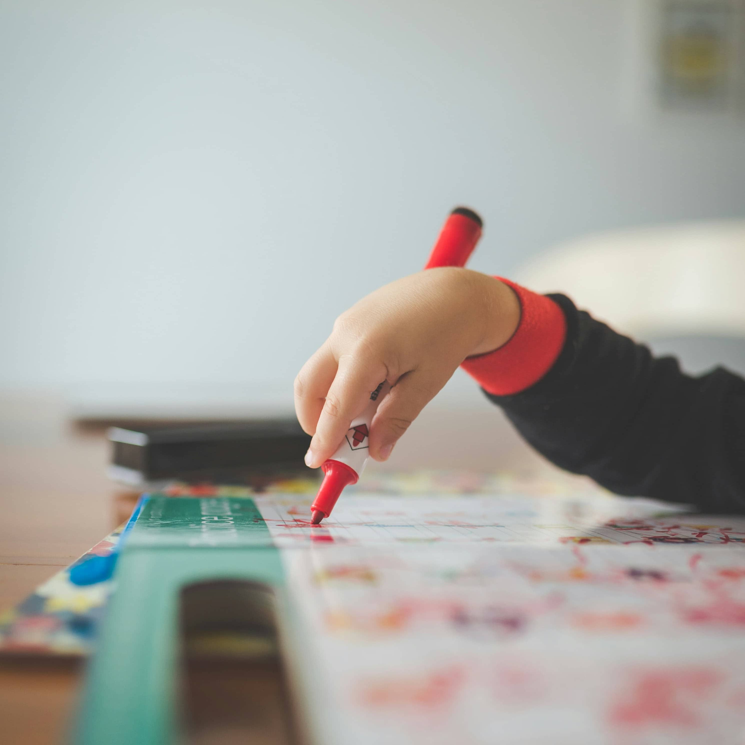 لوگوی فروشگاه اموزشگاه هنرهای تجسمی کاژه