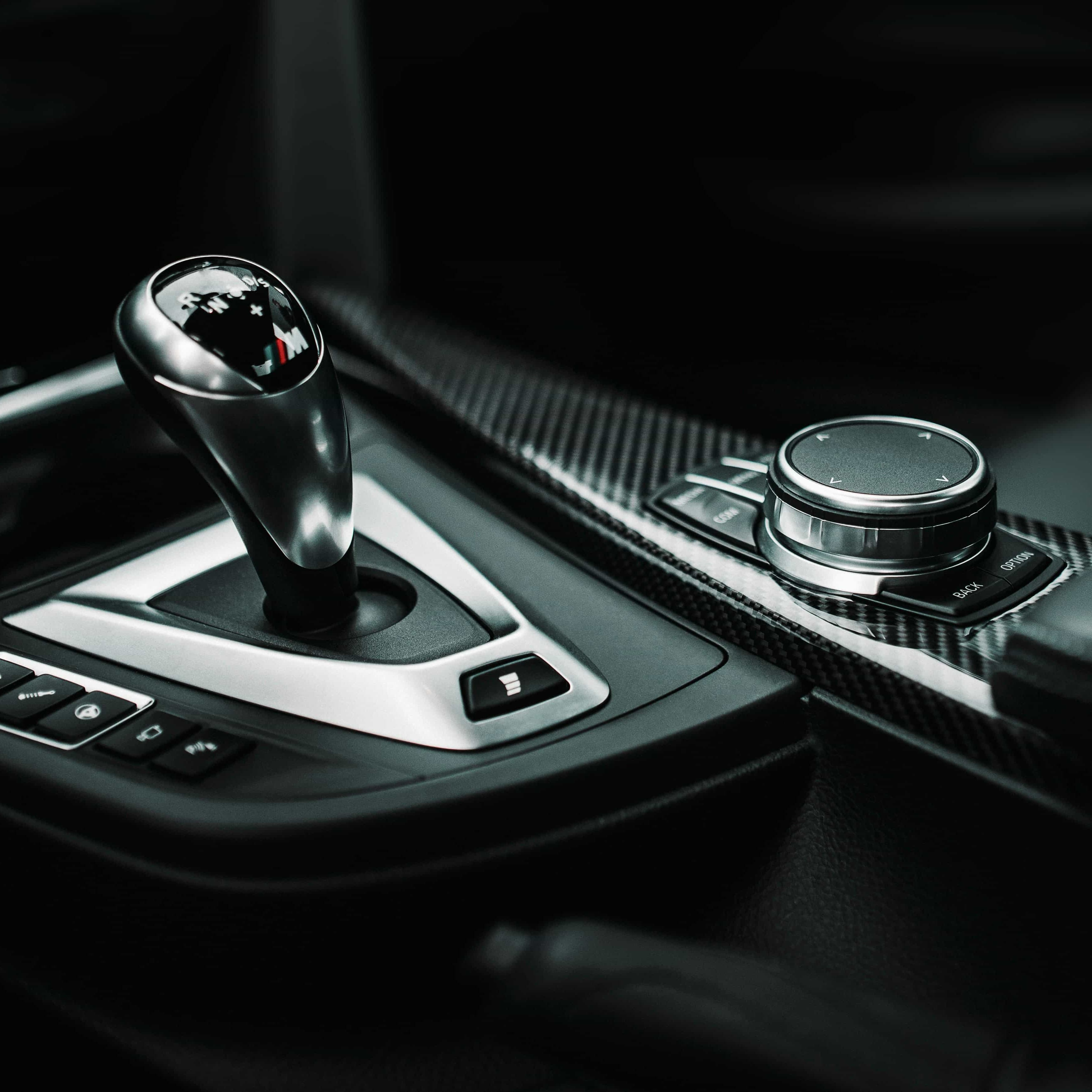 لوگوی فروشگاه آموت خودرو