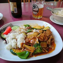 باغ رستوران هزاردستان