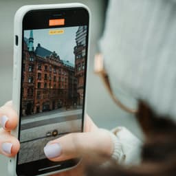 اپل استور مانی 2