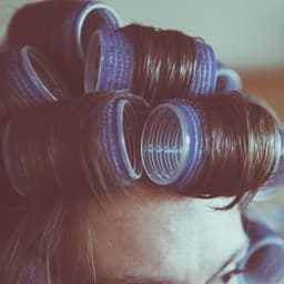 ارایشگاه بانوان لاوان