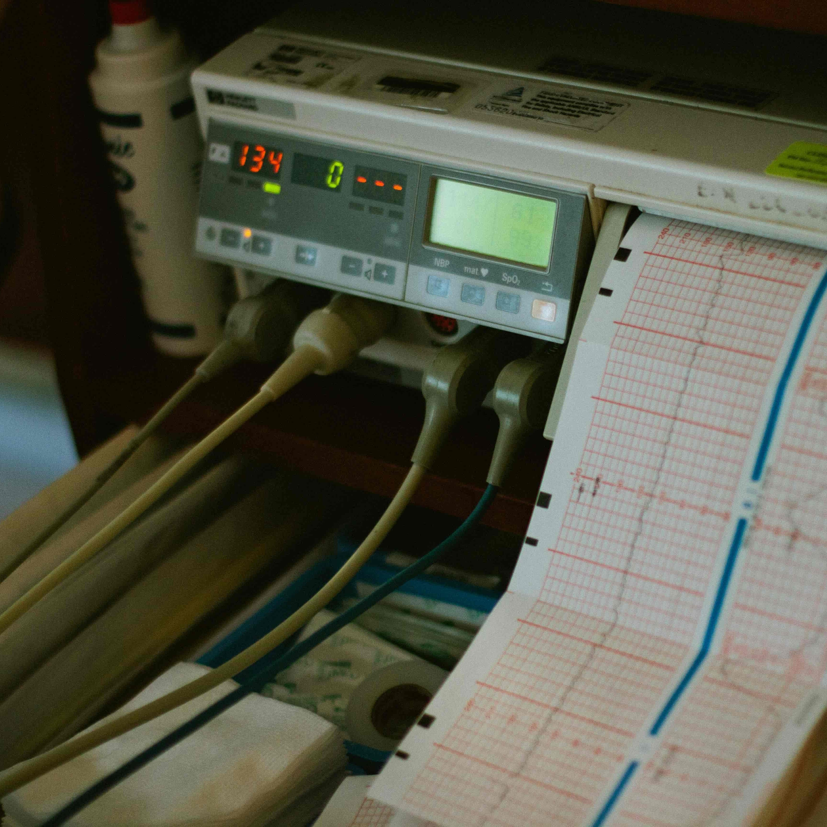 لوگوی فروشگاه بیمارستان چشم پزشکی بینا