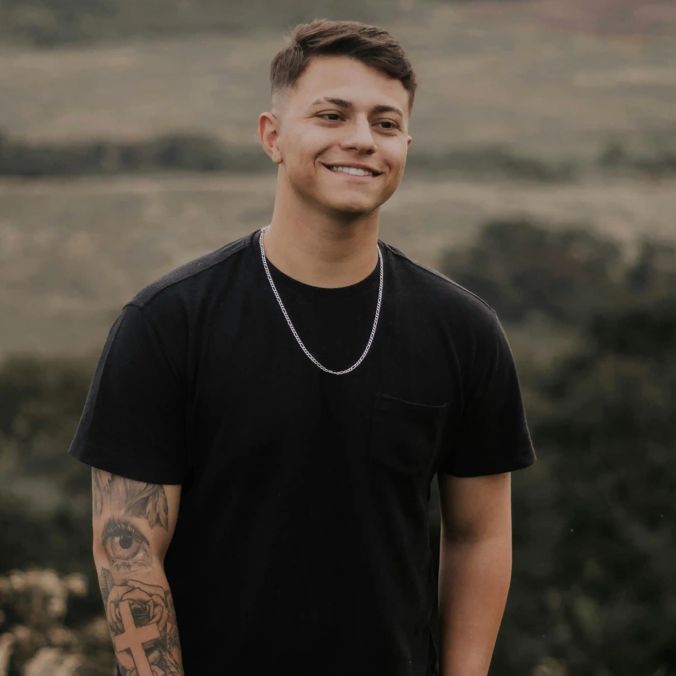 لوگوی فروشگاه پوشاک خانواده