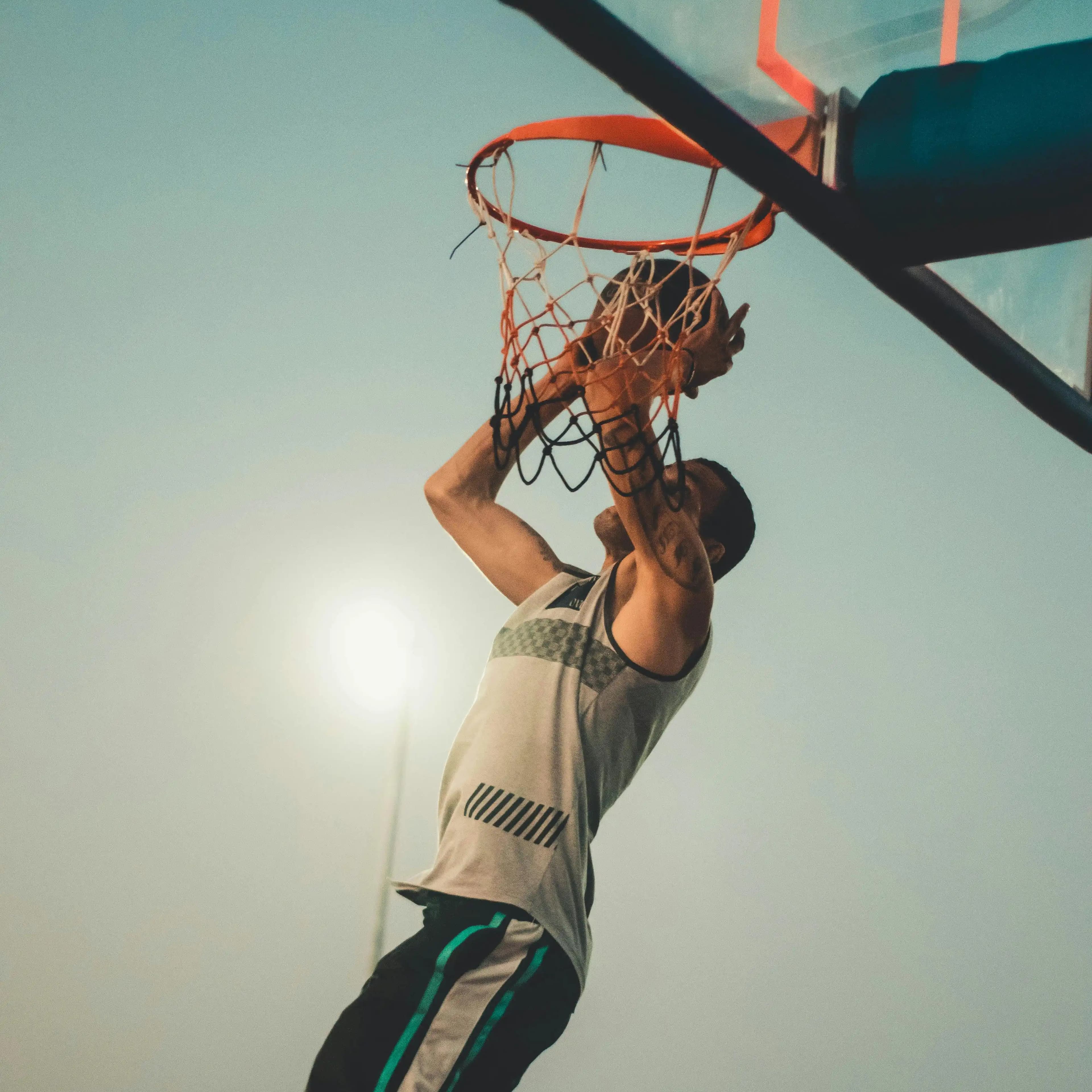 لوگوی فروشگاه لوازم ورزشی کاپ