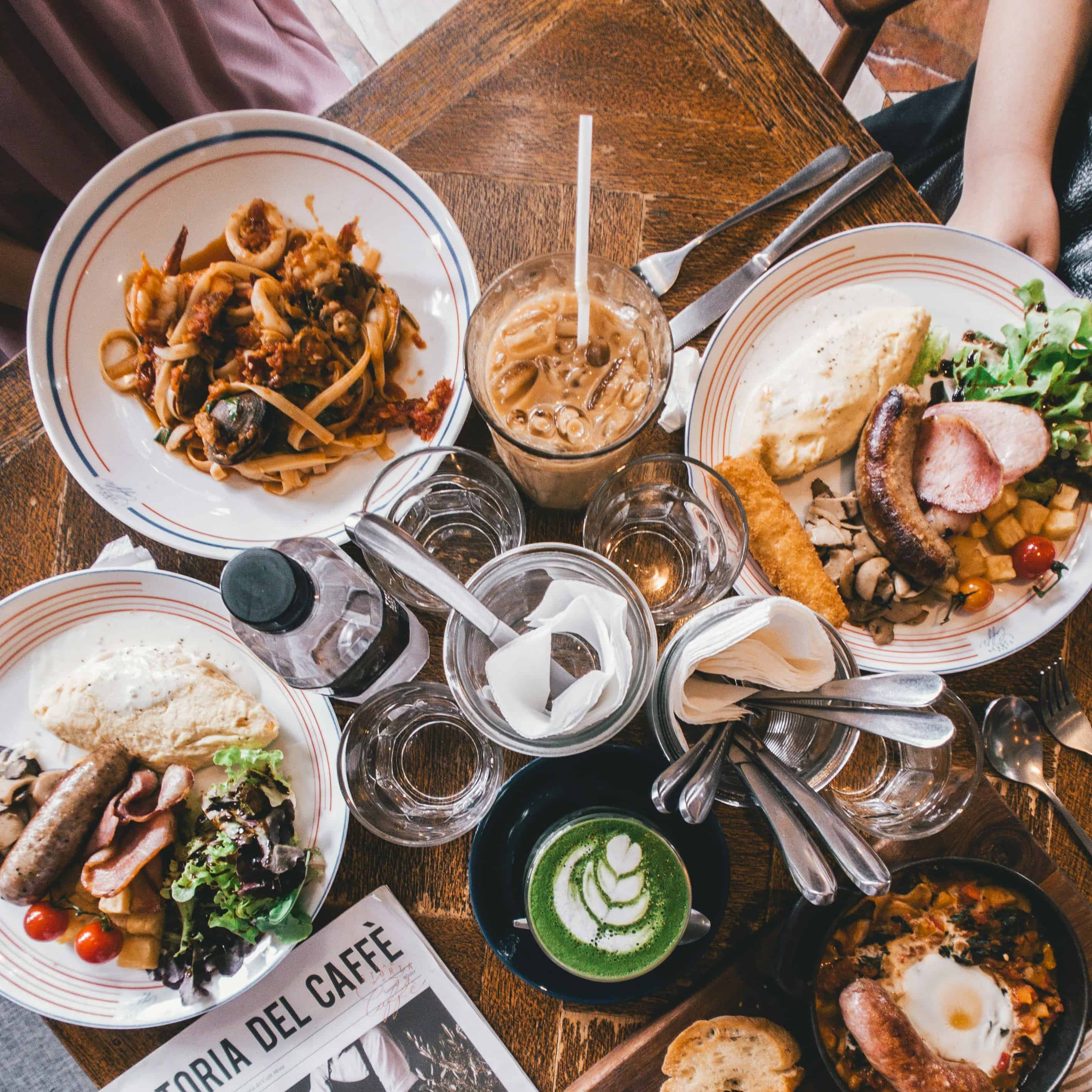 لوگوی فروشگاه کافه فست فود باما