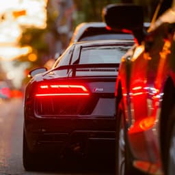 گالری ماشین باقرصیوانی زرگانی