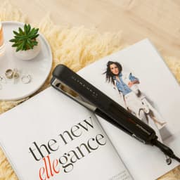 ارايشگاه زنانه لبخند عروس