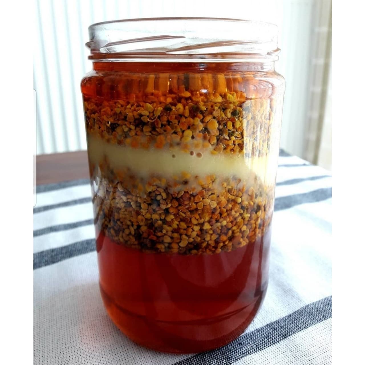 عسل طبیعی گرده گل ژله رویال 1000 گرم