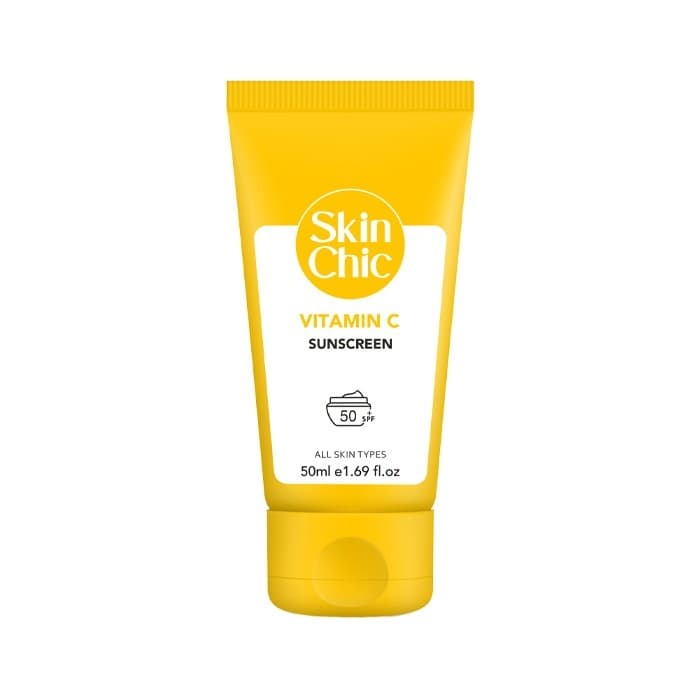 کرم ضد آفتاب ویتامین سی Skin Chic SPF50