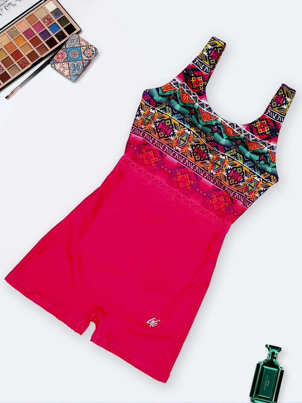 مایو پادار زنانه طرح خاص سنتی به رنگ سرخابی با کاپ لایف ( Life ) نیمه پوشیده