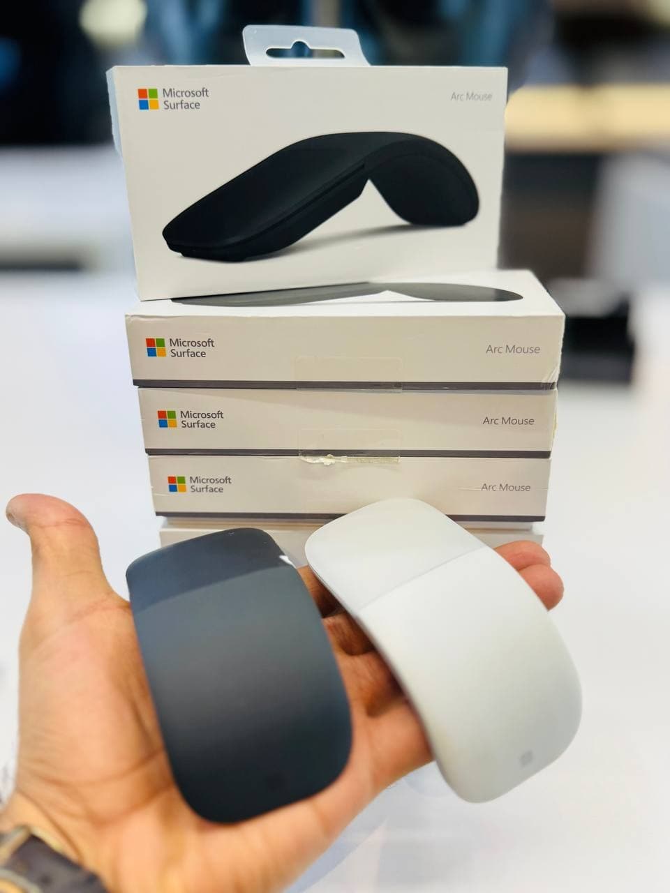 ماوس مایکروسافت مدل 2017 Surface Arc h