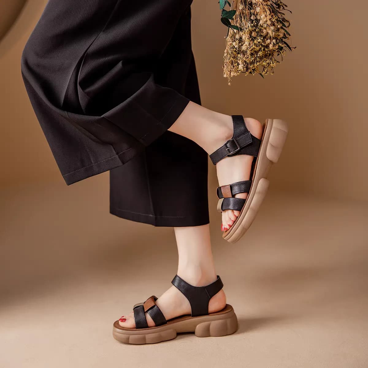 کفش تابستانی چرم زنانه و دخترانه کد 2988