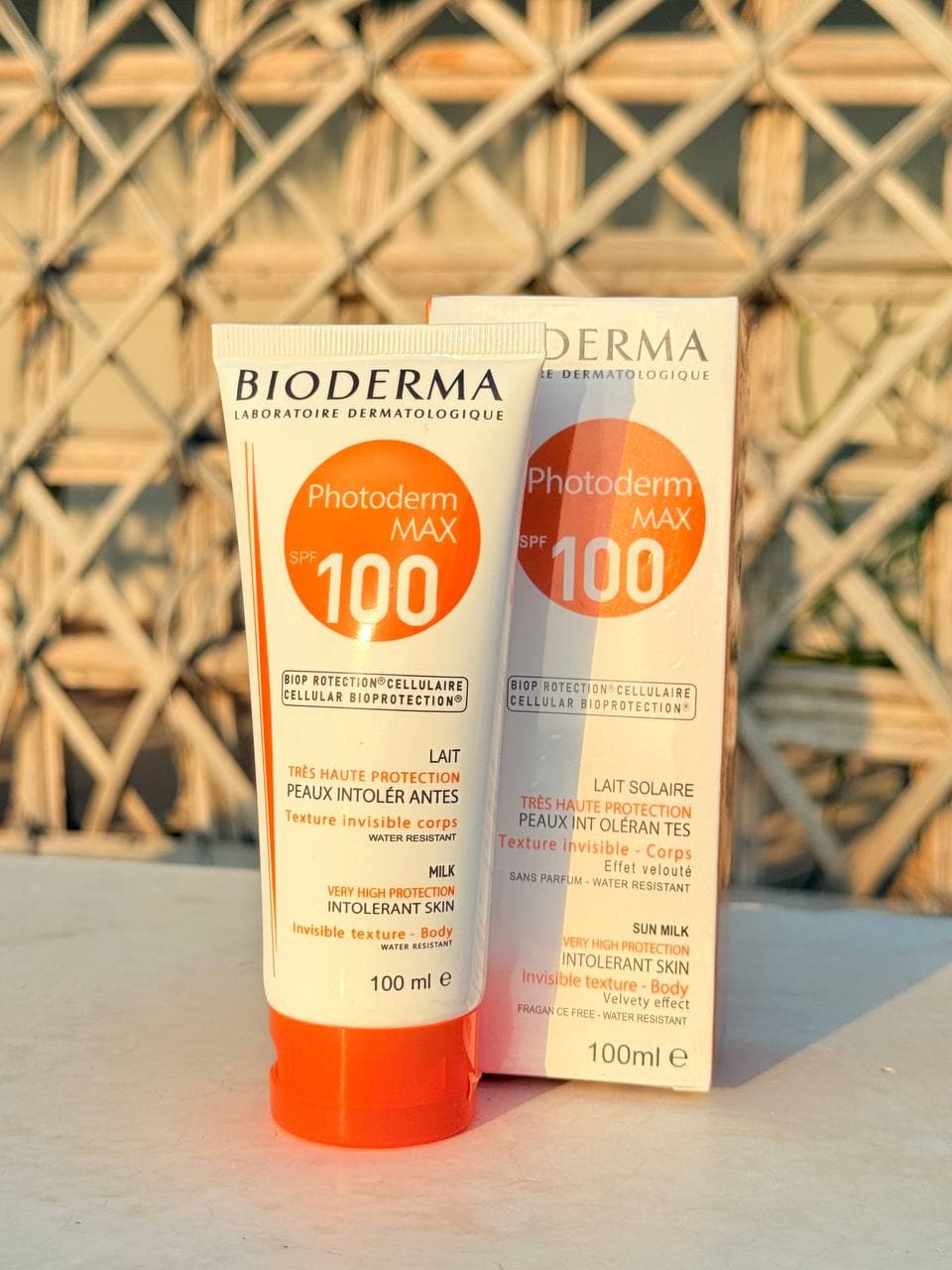 ضد آفتاب فلوییدی بیودرما spf 100 بی رنگ ۱۲ تایی