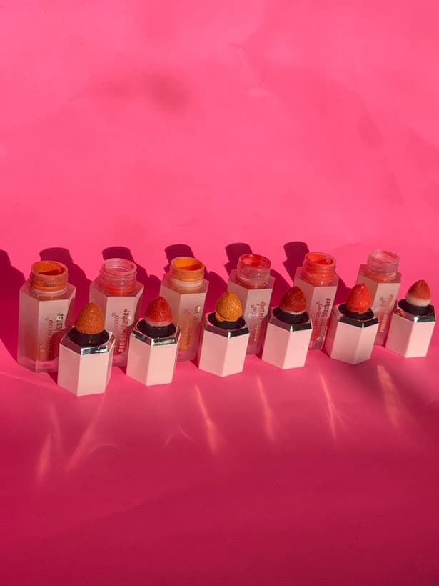 رژگونه مایع طرح شیگلم ریموکو Rimocoo