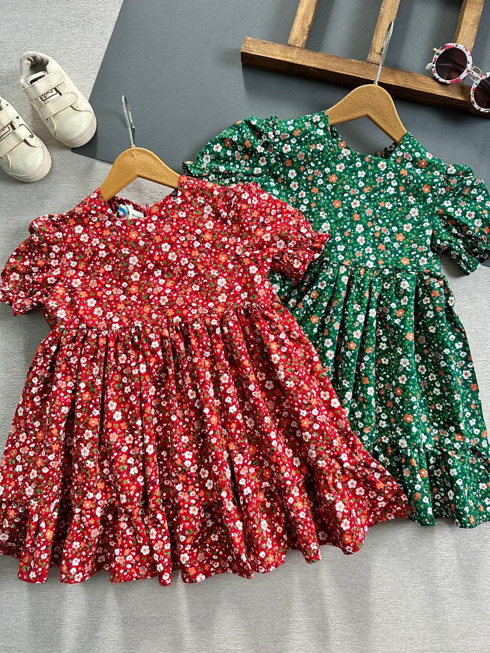 پیراهن گل سفید