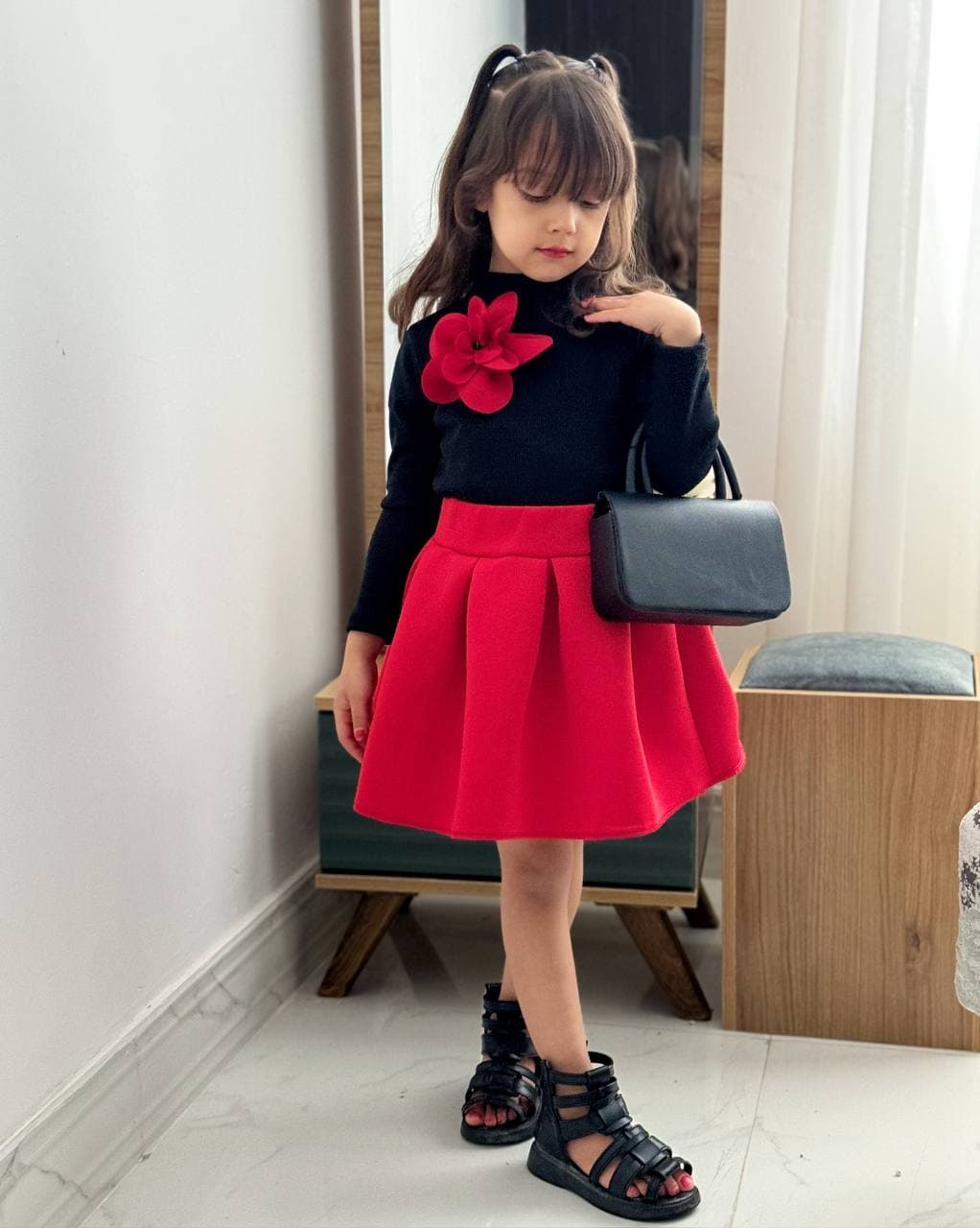 شومیز دامن گل قرمز