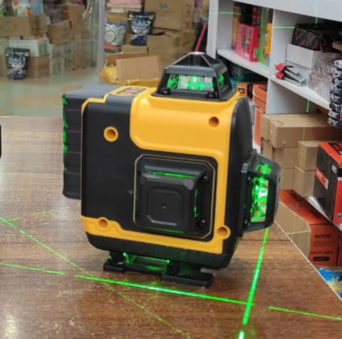 تراز لیزری دیوالت مدل LED 16-165 LINES(با پایه ی بلند) مدل 4D-16Line