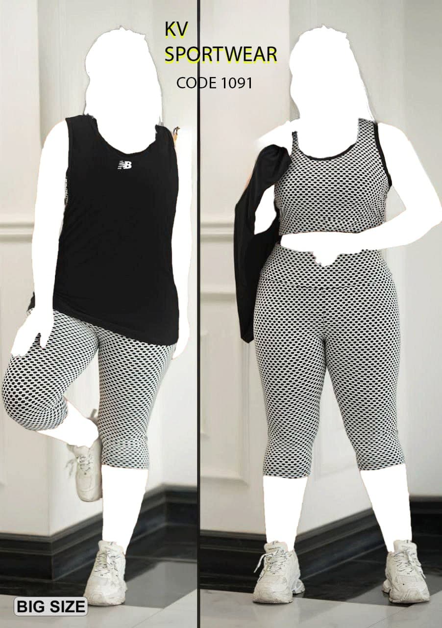 ست نیمتنه شلوارک و کاور سایز بزرگ ورزشی زنانه NB کد 003