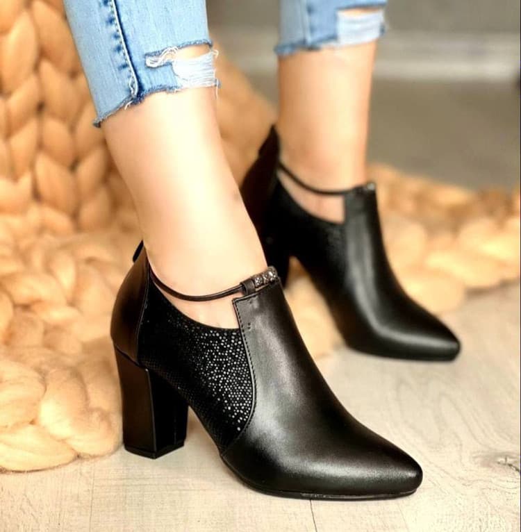 کفش زنانه پاشنه ۷ سانت طرح جدید