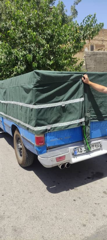 چادر وانت نیسان برزنت روباری جنس مرغوب اصفهان سایز ۳/۵در۴/۵ نواردوزی شده ۴ ردیف قلاب با صلیب پشت چادر Chadorneysan